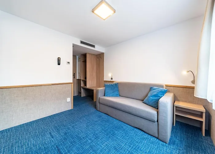 Racek Botel 3*