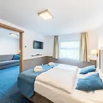 Racek Bådhotel Prag
