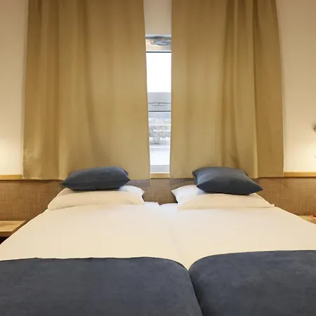 Racek Hotel na wodzie