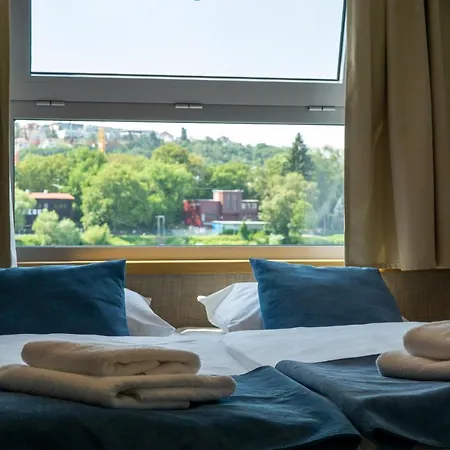 Racek Hotel na wodzie 3*