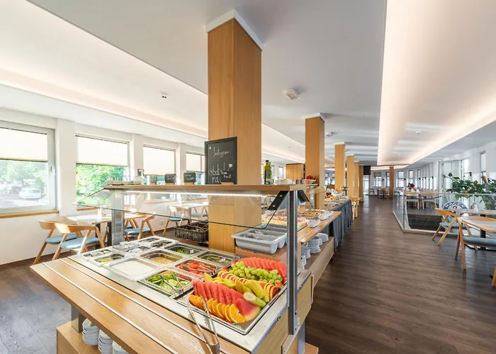 Racek Botel 3*
