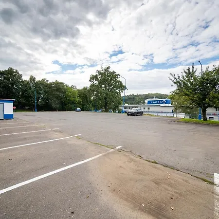 Racek Hotel na wodzie