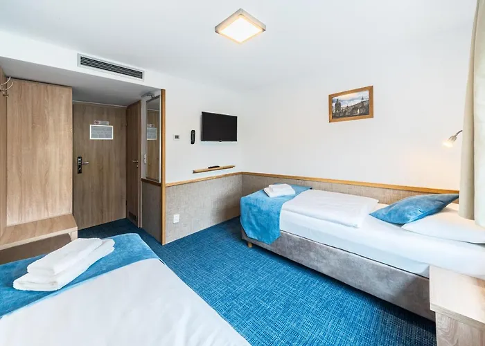 Racek Båthotell 3*